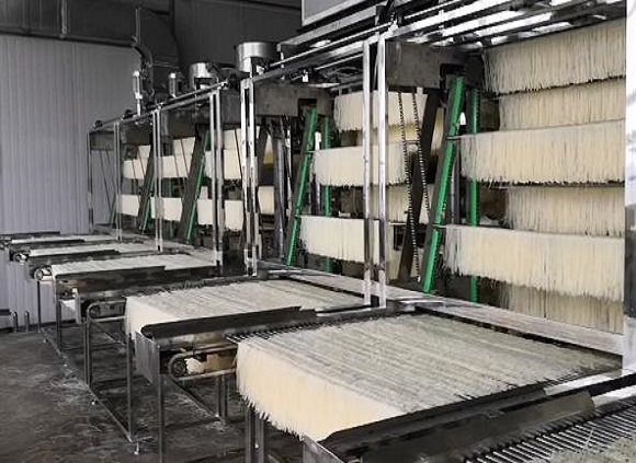 易游网页版-易游(中国)官方制品管在机械构造中的应用——米粉挂晾机
